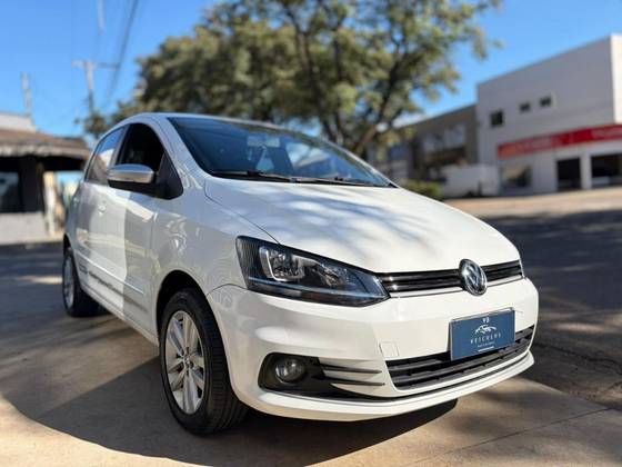 VOLKSWAGEN FOX 1.6 MSI TOTAL FLEX CONNECT 4P MANUAL VOLKSWAGEN FOX 1.6 MSI TOTAL FLEX CONNECT 4P MANUAL